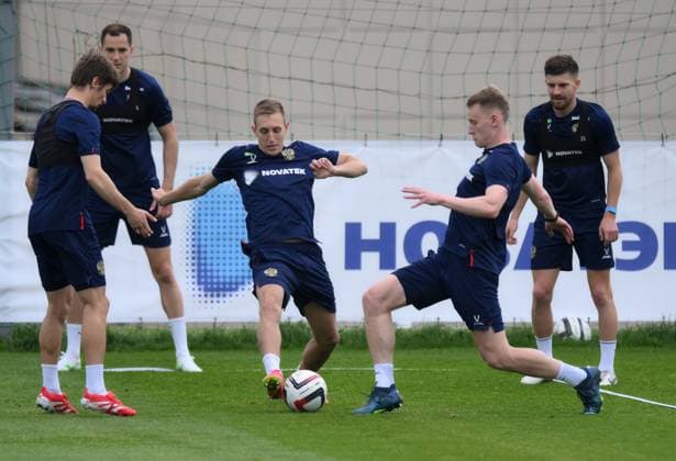 Russia Soccer Friendly Russia Training 8938121 04.06.2025 Russia s players attend a training session before friendly soccer matches against Nigeria on June 6 and Belarus on June 10, at the Novogorsk training centre in Khimki, outside Moscow, Russia. Grigory Sysoev Sputnik Khimki Moscow region Russia Copyright: xGrigoryxSysoevx