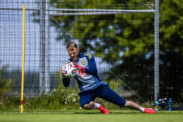 250605 Goalkeeper Viktor Johansson of the Swedish men s national football team during a training session on June 5, 2025 in Stockholm Photo Kenta Jönsson BILDBYRAN COP 210 KJ0250 fotboll football soccer fotball landskamp träning practice training sverige sweden sverige a bbeng Copyright: KENTAxJÖNSSON BB250605KJ027