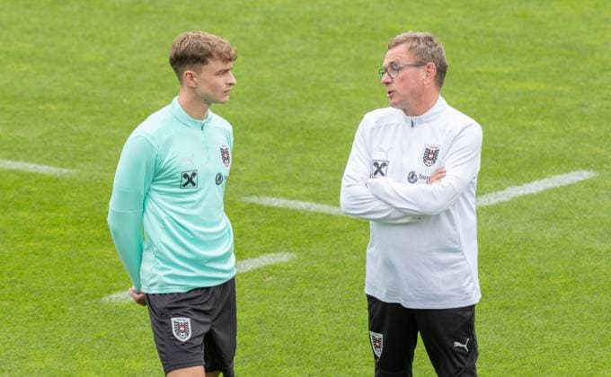 SOCCER - FIFA WC quali, AUT vs ROU SEEFELD,AUSTRIA,05.JUN.25 - SOCCER - FIFA World Cup, WM, Weltmeisterschaft, Fussball 2026, European Qualifiers, group stage, OEFB international match, Länderspiel, Nationalmannschaft Austria vs Romania, preview, training AUT. Image shows Nikolas Veratschnig and head coach Ralf Rangnick (AUT). GEPAxpictures xMichaelxKristen