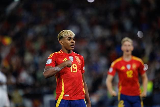 Lamine Yamal seen celebratng after scoring goal during UEFA Nations League 2025 semifinal game between national teams of Spain and France (Maciej Rogowski) Stuttgart MHP Arena Germany Copyright: xMaciejxRogowskix spainfrance2425-15