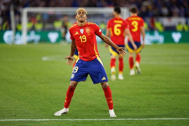 Lamine Yamal seen celebrating after scoring goal during UEFA Nations League 2025 semifinal game between national teams of Spain and France (Maciej Rogowski) Stuttgart MHP Arena Germany Copyright: xMaciejxRogowskix spainfrance2425-33