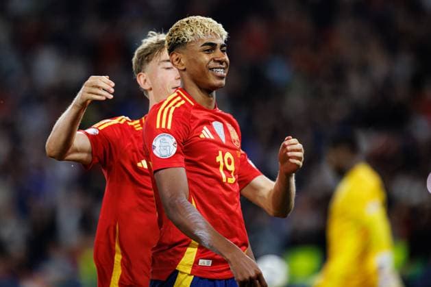 Lamine Yamal seen celebrating after scoring goal during UEFA Nations League 2025 semifinal game between national teams of Spain and France (Maciej Rogowski) Stuttgart MHP Arena Germany Copyright: xMaciejxRogowskix spainvsfrance2425-243