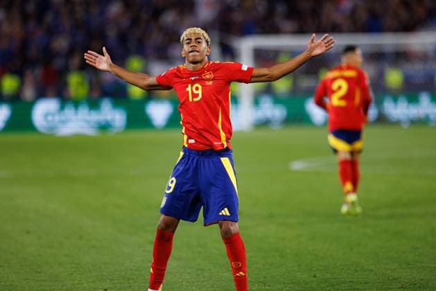 Lamine Yamal seen celebrating after scoring goalx during UEFA Nations League 2025 semifinal game between national teams of Spain and France (Maciej Rogowski) Stuttgart MHP Arena Germany Copyright: xMaciejxRogowskix spainvsfrance2425-282