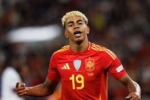 Lamine Yamal seen celebrating after scoring goal during UEFA Nations League 2025 semifinal game between national teams of Spain and France (Maciej Rogowski) Stuttgart MHP Arena Germany Copyright: xMaciejxRogowskix spainvsfrance2425-296
