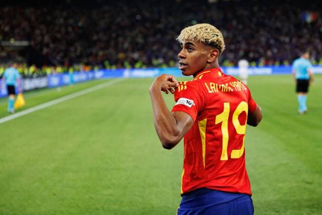 Lamine Yamal seen celebrating after scoring goal during UEFA Nations League 2025 semifinal game between national teams of Spain and France (Maciej Rogowski) Stuttgart MHP Arena Germany Copyright: xMaciejxRogowskix spainvsfrance2425-307