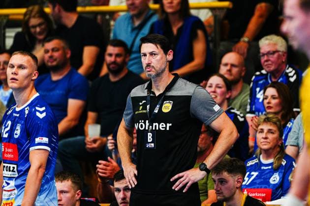 Anel Mahmutefendic HSC 2000 Coburg, Coach GER, VfL Luebeck Schwartau vs HSC 2000 Coburg, Handball, 2 Bundesliga, Matchday 34, Season 2024 2025, 07 06 2025 GER, VfL Luebeck Schwartau vs HSC 2000 Coburg, Handball, 2 Bundesliga, Matchday 34, Season 2024 2025, 07 06 2025 Luebeck Copyright: xEibner-Pressefoto MarcelxvonxFehrnx EP_MFN