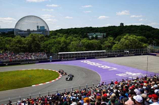 F1 - CANADIAN GRAND PRIX 2025 63 RUSSELL George (gbr), Mercedes AMG F1 Team W16, 01 VERSTAPPEN Max (nld), Red Bull Racing RB21, action during the Formula 1 Pirelli Grand Prix du Canada 2025, 10th round of the 2025 FIA Formula One World Championship, WM, Weltmeisterschaft from June 14 to 16, 2025 on the Circuit Gilles Villeneuve, in MontrÃ al, Canada - MontrÃ alCanada  Copyright: xFLORENTxGOODENx