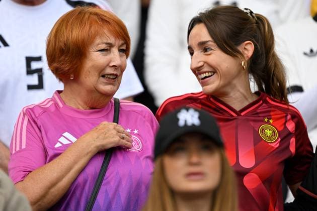 Stuttgart, MHP Arena, 08 06 25, GER, Men, UEFA NATIONS LEAGUE FINALS 2025, Match for 3rd place, Germany France Picture Burgi NAGELSMANN Mother of coach Julian NAGELSMANN Germany and Lena WURZENBERGER Girlfriend of coach Julian NAGELSMANN Germany UEFA regulations prohibit any use of photographs as image sequences and or quasi video Baden Wuerttemberg Germany