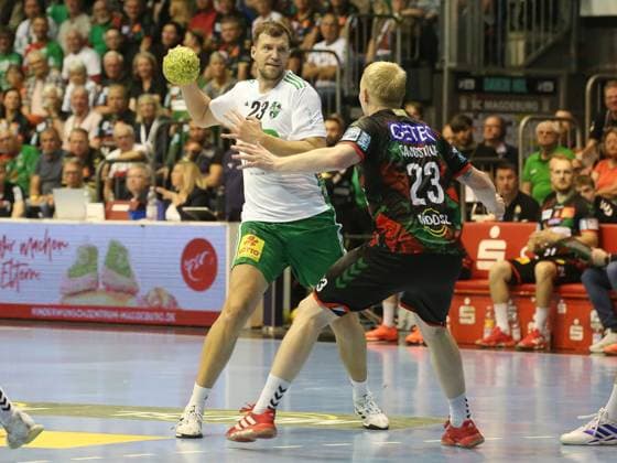 Magnus Saugstrup (23,SC Magdeburg) und Uladzislau Kulesh (23,Hannover) DAIKIN HBL Saison 2024-25 30.Spieltag SC Magdeburg - TSV Hannover-Burgdorf Magnus Saugstrup (23,SC Magdeburg) und Uladzislau Kulesh (23,Hannover) DAIKIN HBL Saison 2024-25 30.Spieltag SC Magdeburg - TSV Hannover-Burgdorf (License=RM) 23556051 Copyright: xZoonar.com AxelxKammererx 23556051