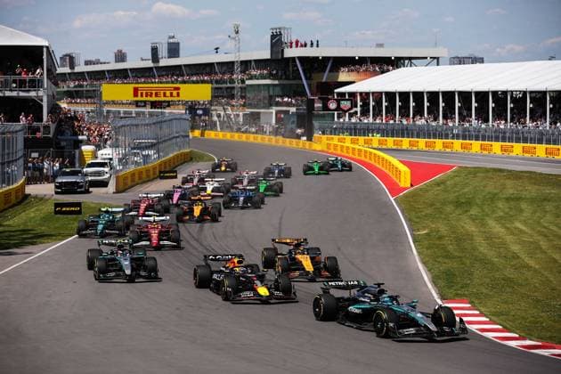 F1 - CANADIAN GRAND PRIX 2025 Start of the race, 63 RUSSELL George (gbr), Mercedes AMG F1 Team W16, action leads the group during the Formula 1 Pirelli Grand Prix du Canada 2025, 10th round of the 2025 FIA Formula One World Championship, WM, Weltmeisterschaft from June 14 to 16, 2025 on the Circuit Gilles Villeneuve, in MontrÃ al, Canada - MontrÃ alCanada  Copyright: xEricxAlonsox
