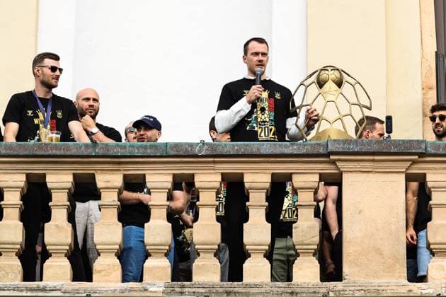 Felix Claar SC Magdeburg,7 Handball Bundesliga season 2024 2025, Reception for SC Magdeburg in the Old Town Hall with Mayor Simone Borris The Champions League winner signs the Golden Book of the City of Magdeburg and presents the fans on the town hall balcony Handball,Germany,man,16 06 2025