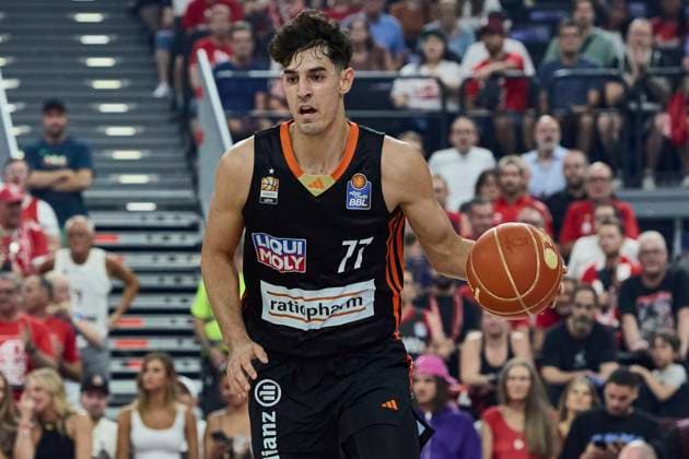 German Basketball Bundesliga BBL , FC Bayern Munich Basketball vs ratiopharm ulm, Munich FC Bayern Basketball, ulm ratiopharm, 2025 06 21 in Munich SAP Garden SARAF Ben ratiopharm Ulm ULM77PG sportworld Munich SAP Garden Bayern Germany