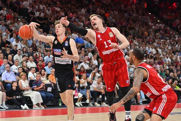 Andreas OBST FCB , action,duel against Ben SARAF UL Basketball BBL,season 2024 2025 3 final, FC Bayern Muenchen Ratiopharm Ulm 79 81 on 21 06 2025, S A P G A R D EN