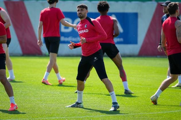 Soccer, Bundesliga, Men, Training SC Freiburg Europa Park Stadion, Sport, Europa Park Stadion, Vincenzo Grifo SC Freiburg, 32 Freiburg Europa Park Stadion Baden Württemberg Germany Copyright: xFINLEYxMÖRCHx
