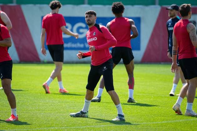 Soccer, Bundesliga, Men, Training SC Freiburg Europa Park Stadion, Sport, Europa Park Stadion, Vincenzo Grifo SC Freiburg, 32 Freiburg Europa Park Stadion Baden Württemberg Germany Copyright: xFINLEYxMÖRCHx