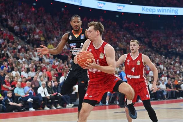 Justus HOLLATZ FCB , action,duel against Karim JALLOW UL Basketball BBL,season 2024 2025 5 final, FC Bayern Muenchen Ratiopharm Ulm on 26 06 2025, S A P G A R D EN