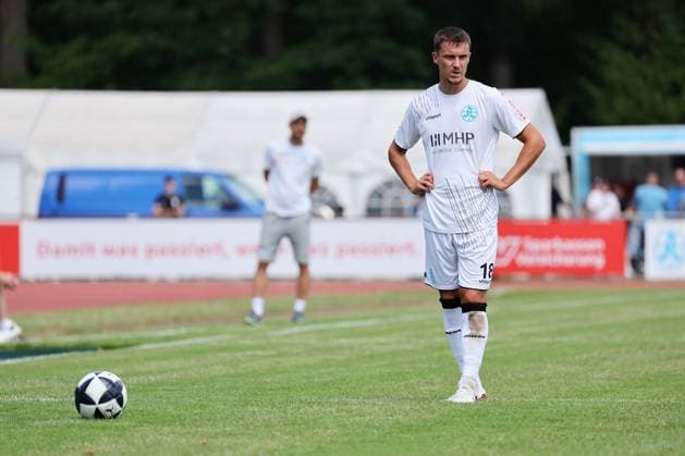 28 06 2025, Germany, Stuttgart, Soccer Regionalliga Südwest, Test match, SV Stuttgarter Kickers vs VfR Mannheim, Maximilian Zaiser Kickers