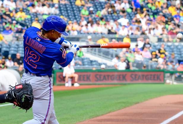 New York Mets shortstop Francisco Lindor (12) doubles to start the game in the first inning against the Pittsburgh Piratesat PNC Park on Saturday, June 28, 2025 in Pittsburgh.  PIT2025062814 ArchiexCarpenter
