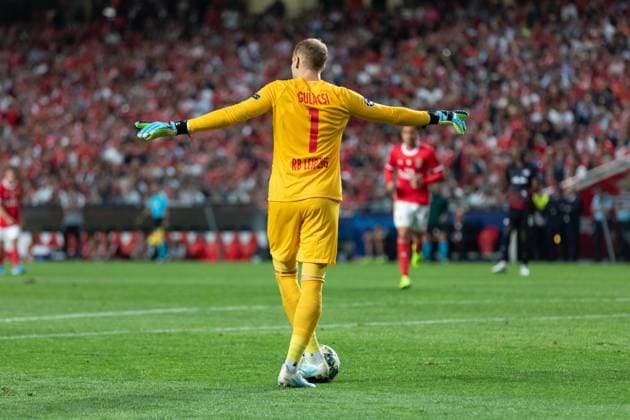 September 17, 2019, Lisbon, Lisbon, Portugal: Leipzig goalkeeper from Hungary PETER GULACSI (1) in action during the game for UEFA Champions League between Benfica and Leipzig at Estadio da Luz Lisbon Portugal - ZUMAs359 20190917_zsp_s359_034 Copyright: xAlexandrexdexSousax