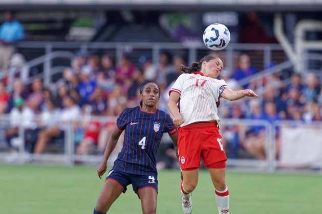 July 2, 2025, Washington, District of Columbia, USA: Jessie Fleming 17 of Canada fields goalie kick while Naomi Girma 4 of the United States watches during the US Woman™s national team, Nationalteam vs. Canada match at Audi Field. The USA won 3-0. Washington USA - ZUMA 20250702_mda_s363_172 Copyright: xJeffxScudderx