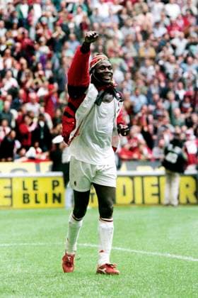 960428 Football, Serie A, Milan Fiorentina, 3-1 George Weah, Milan celebrates after victory  Copyright: BILDBYRAN BB960428BB061