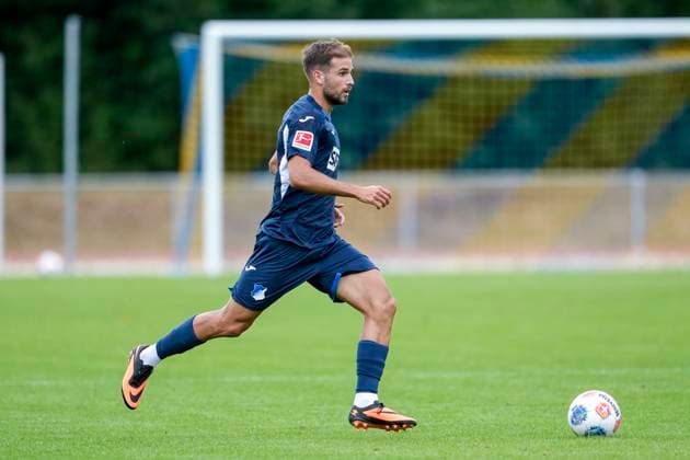 Luka Duric Djuric, Hoffenheim, 48 , on the ball, cropped, full body, single image, single photo, action, action, 12 07 2025, Mühlhausen Germany , football, test match, TSG 1899 Hoffenheim SGV Freiberg, DFB DFL REGULATIONS PROHIBIT ANY USE OF PHOTOGRAPHS AS IMAGE SEQUENCES AND OR QUASI VIDEO xozx