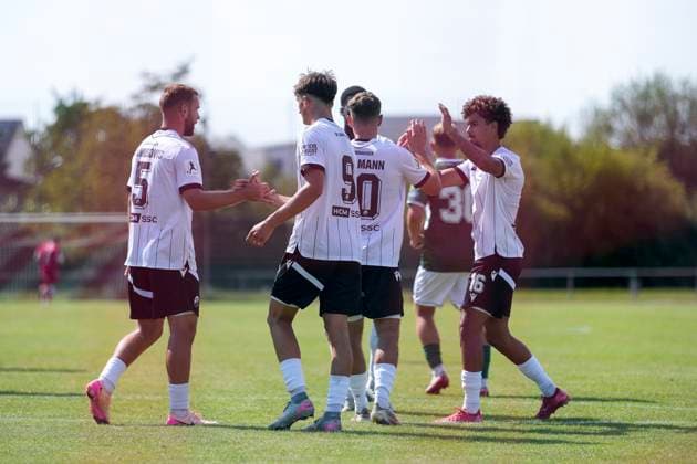 SV Sandhausen SVS players, celebrate the goal, celebrate the goal, goal, celebration, cheer, cheers about the goal, rejoicing, joy, optimistic, positive, game scene, highlight, action, 18 07 2025, Leimen Germany , football, test match, SV Sandhausen 1 FC Schweinfurt 1905 xozx