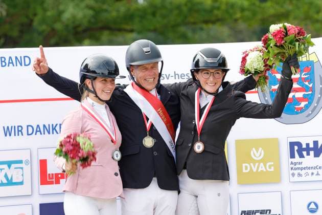 20 07 2025 Equestrian Sport Horse Riding Hessian Championships 2025 Hofgut Kranichstein here Award Ceremony Merck Amateur Jumping Tour Final Hessian Amateur Championship v li Place 2 Celine HERRMANN Kleestädter RC Rosenhöhe Place 1 Michael WEISEL RFV Groß Zimmern Place 3 Marie Sophie ARNOLD RFV Wiesbaden Kloppenheim Darmstadt Hessen Germany