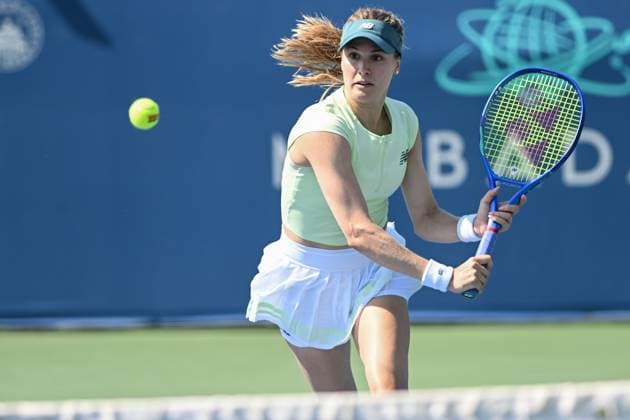 July 21, 2025, Washington, District of Columbia, USA: EUGENIE BOUCHARD hits a backhand during her doubles match at the Rock Creek Tennis Center. Washington USA - ZUMAg196 20250721_zap_g196_010 Copyright: xKylexGustafsonx