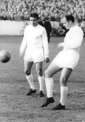 Football Spain u B Z v l The Players DEL Sol and Alfredo Tue Stefano both Real Madrid Approx 1960 ATTENTION date estimated !ACHTUNG AUFNAHMEDATUM GESCHÄTZT!