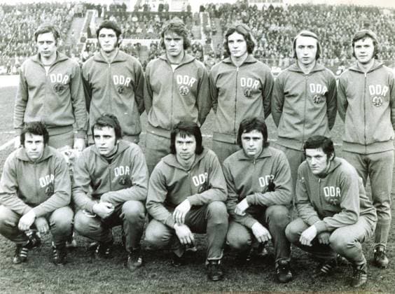 Football international match Friendly match GDR Belgium 1 0 The East German national team u B Z standing v l Bernd Bransch, Hans Bert Matoul, Ruediger Snuffle, Joachim Fritsche, Joachim Coup and Konrad Wise crouching v l Eberhard Bird, Juergen Croy, Juergen Sparwasser, Lothar Kurbjuweit and Reinhard Lauck 13 03 1974 in Berlin Friedrich Ludwig Jahn Sports Park GDR