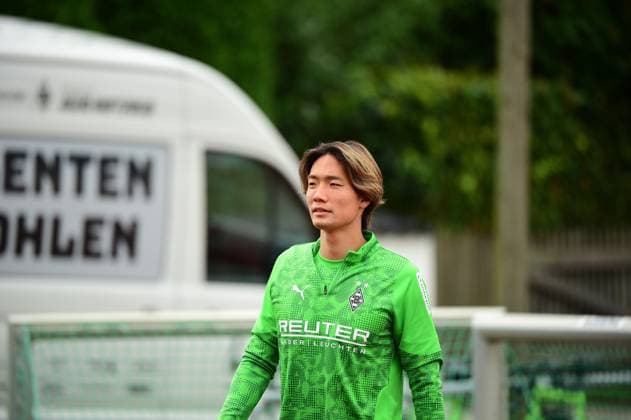 25 07 2025 Rottach Egern Football, Men, Season 2025 2026, Training camp Borussia Moenchengladbach Ko Itakura Gladbach DFL regulations prohibit any use of photographs as image sequences and or quasi video Stadion Am Birkenmoos Bayern Germany