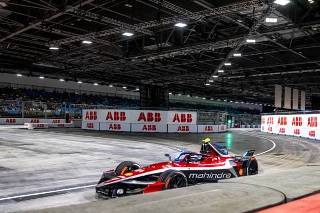 Nyck de Vries driving for MAHINDRA RACING leaving the pits during the London E-Prix at the ExCel Centre, London Docklands, UK on 26 July 2025. Copyright: xPhilxHutchinsonx 43670050