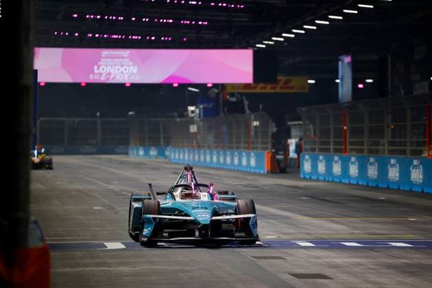 2025 FORMULA E LONDON ePRIX 23 ROWLAND Oliver (gbr), Nissan Formula E Team, Nissan e-4ORCE 05, action during the London ePrix, 15th and 16th round of the 2024-25 ABB FIA Formula E World Championship, WM, Weltmeisterschaft on the ExCel London Circuit from July 25 to 27, 2025 in London, United Kingdom -  Copyright: xGREGORYxLENORMANDx