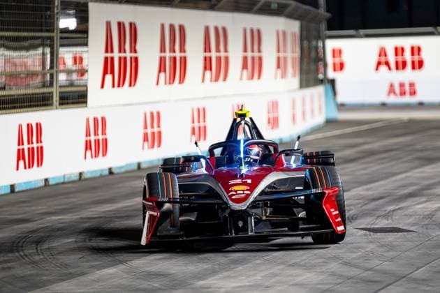 Nyck de Vries driving for MAHINDRA RACING during the London E-Prix at the ExCel Centre, London Docklands, UK on 27 July 2025. Copyright: xPhilxHutchinsonx 43670141
