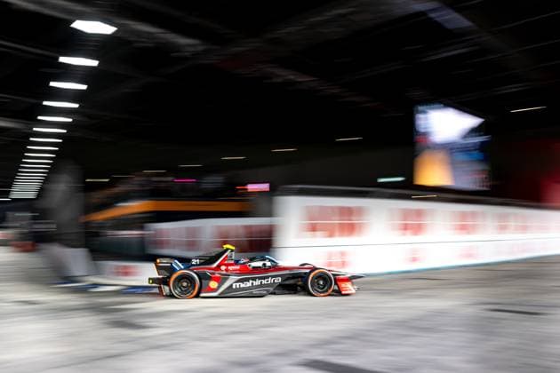 Nyck de Vries driving for MAHINDRA RACING during the London E-Prix at the ExCel Centre, London Docklands, UK on 27 July 2025. Copyright: xPhilxHutchinsonx 43670148
