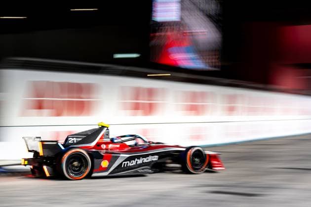 Nyck de Vries driving for MAHINDRA RACING during the London E-Prix at the ExCel Centre, London Docklands, UK on 27 July 2025. Copyright: xPhilxHutchinsonx 43670151