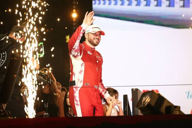 2025 FORMULA E LONDON ePRIX ROWLAND Oliver (gbr), Nissan Formula E Team, Nissan e-4ORCE, portrait, podium during the London ePrix, 15th and 16th round of the 2024-25 ABB FIA Formula E World Championship, WM, Weltmeisterschaft on the ExCel London Circuit from July 25 to 27, 2025 in London, United Kingdom - LondonUnited Kingdom  Copyright: xAndrÃ xFerreirax