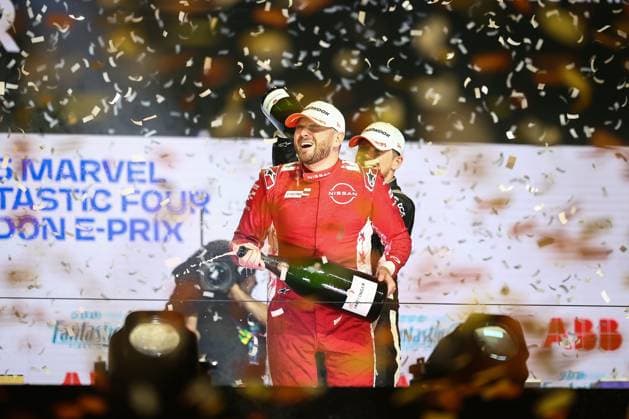 2025 FORMULA E LONDON ePRIX ROWLAND Oliver (gbr), Nissan Formula E Team, Nissan e-4ORCE, portrait, podium during the London ePrix, 15th and 16th round of the 2024-25 ABB FIA Formula E World Championship, WM, Weltmeisterschaft on the ExCel London Circuit from July 25 to 27, 2025 in London, United Kingdom - LondonUnited Kingdom  Copyright: xAndrÃ xFerreirax