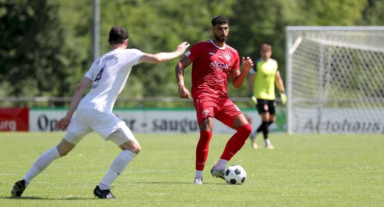 28 06 2025, xfsx, Men, Soccer, Season 2025 2026, Test match TSV Karlburg FC Wuerzburger Kickers v li Cedric Fenske TSV Karlburg , Ebrahim Fahrahnak FC Wuerzburger Kickers Karlstadt Karlburg Fundamentun Sportpark Germany
