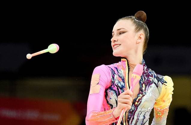 02 08 2025, xhbx, Gymnastics Rhythmic Gymnastics DM Apparatus Finals, The Finals 2025 v l Darja Varfolomeev TSV Schmiden with clubs DFL DFB REGULATIONS PROHIBIT ANY USE OF PHOTOGRAPHS as IMAGE SEQUENCES and or QUASI VIDEO Dresden