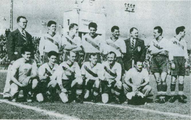 Football World Cup in Brazil Fight Group 2 Spain USA 3 1 0 1 The Team the USA, The in the The main thing out St Louis came the Rest was from New York, Philadelphia and the Ponte Delgada River Falls 25 06 1950 in Curitiba Brazil Archive