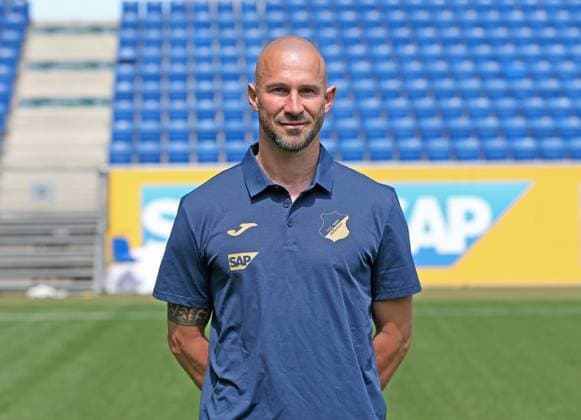 Coach Christian Ilzer Hoffenheim TSG 1899 1899 Hoffenheim Porträttermin 2025 2026 Sinsheim, GER, 06 08 2025 ,Soccer 3 Liga 2025 2026