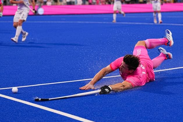 08 08 2025, xydrx, Mens EuroHockey Championship 2025, Group Phase, Group B, Germany France, Sparkassenpark Mönchengladbach Gonzalo Peillat German National Field Hockey Team 16 North Rhine-Westphalia Germany