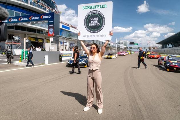 DTM, 9. + 10. Rennen Nürburgring 2025 - Foto: Gruppe C Photography: Pauline Schäfer-Betz (Kunstturnerin) Copyright: xGruppexCxPhotographyx
