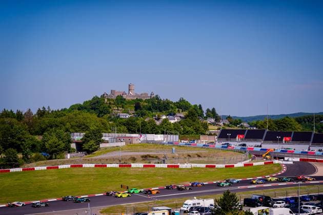 DTM, 9. + 10. Rennen Nürburgring 2025 - 25 McLaren 720S GT3 Evo, Dörr Motorsport: Ben Dörr; 22 Mercedes-AMG GT3, Mercedes-AMG Team Landgraf: Lucas Auer Copyright: xGruppexCxPhotographyx