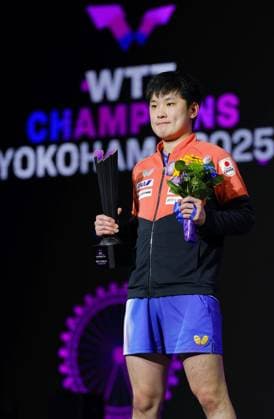 Table tennis, Tischtennis WTT Champions Japan s Tomokazu Harimoto poses after winning the men s singles title at the WTT Champions table tennis event in Yokohama on Aug. 11, 2025.  A14AA0004763654P