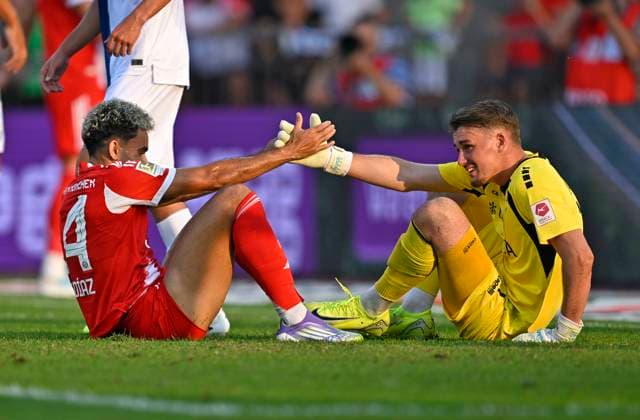 12 08 2025, Football Bundesliga 2025 2026, Friendly match, Grasshopper Club Zurich FC Bayern Munich at Letzigrund Stadium, Zurich Switzerland from l Luis Diaz FC Bayern Munich and goalkeeper Nocolas Glaus Grasshopper Club Zurich