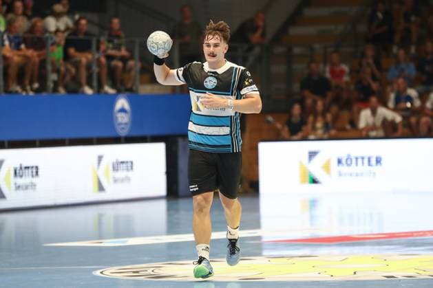 15 08 2025, xgox, Handball, Wartburg Cup, ThSV Eisenach Skanderborg Handbold emspor v l Felix Aellen Eisenach, 22 Eisenach