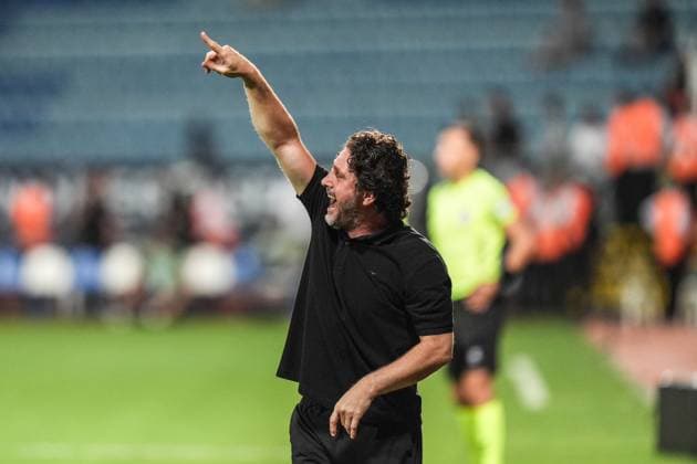 Kasimpasa v Trabzonspor - Turkish Super Lig ISTANBUL, TURKIYE - AUGUST 18: Trabzonspor s head coach, Fatih Tekke reacts during the Turkish Super Lig football match between Kasimpasa and Trabzonspor at Recep Tayyip Erdogan Stadium in Istanbul, Turkiye on August 18, 2025. Hakan Akgun Anadolu Istanbul Turkey. Editorial use only. Please get in touch for any other usage.  Copyright: x2025xAnadoluxHakanxAkgunx